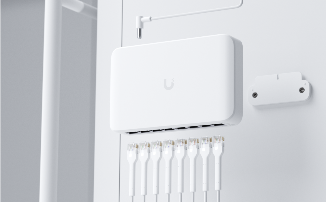 Ubiquiti USW-LITE-8-POE | UniFi Lite 8 PoE Switch | 8 Gbps Switch – Default Title