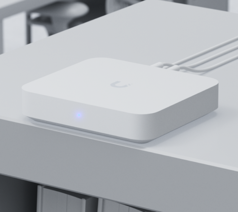 Ubiquiti UXG-MAX | UniFi Gateway Max | (1) 2.5 GbE RJ45 – Default Title