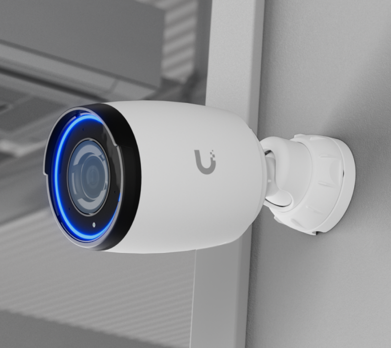 Ubiquiti UVC-AI-PRO | AI Pro Camera | 4K | IP65 | 3x Optical – White